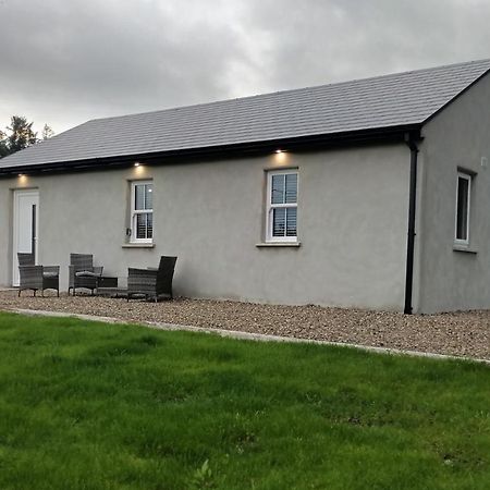 Tadgh'S Cottage Ennis Bagian luar foto